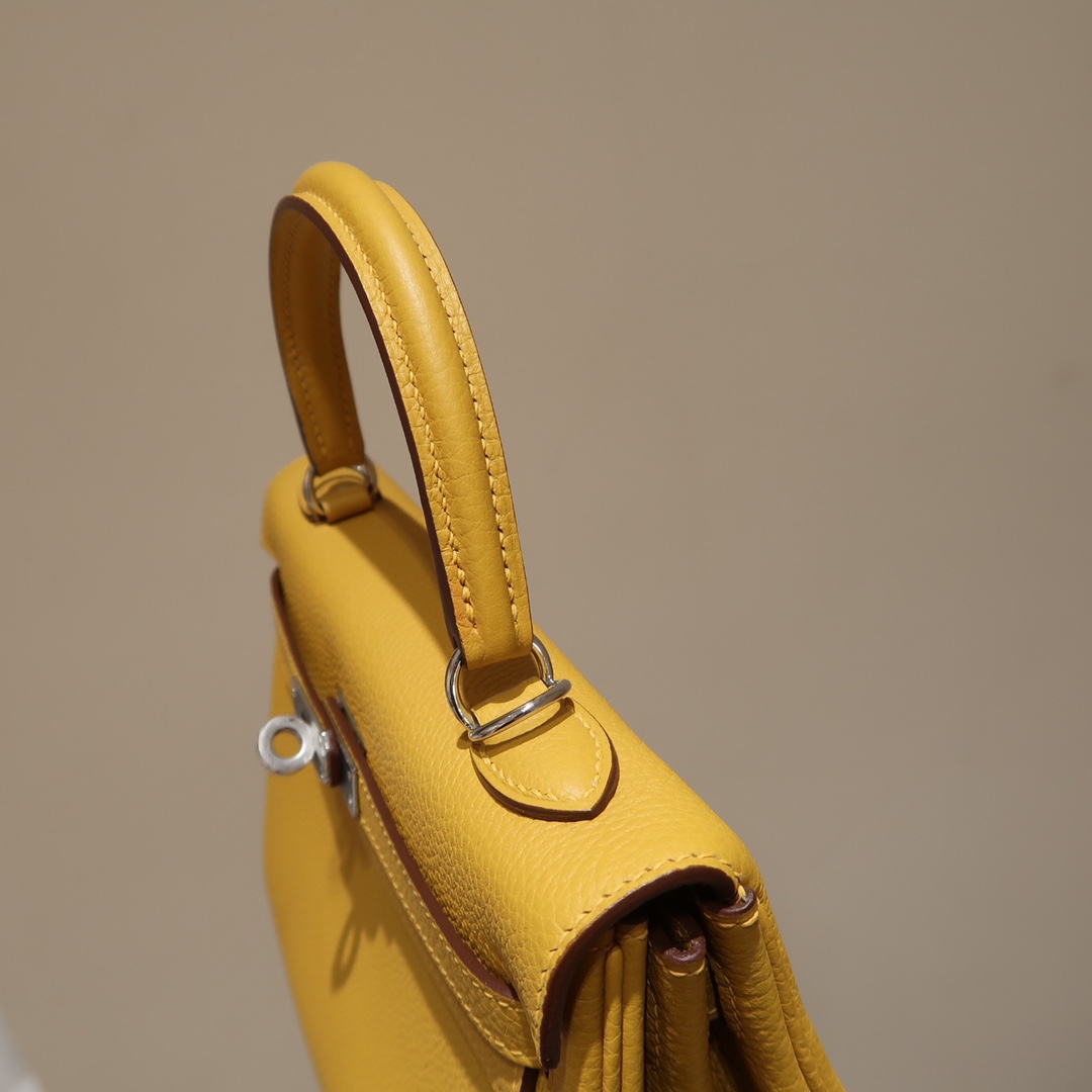 Hermes Kelly 25cm Handbag Shoulder Bag in Yellow Amber Togo Leather